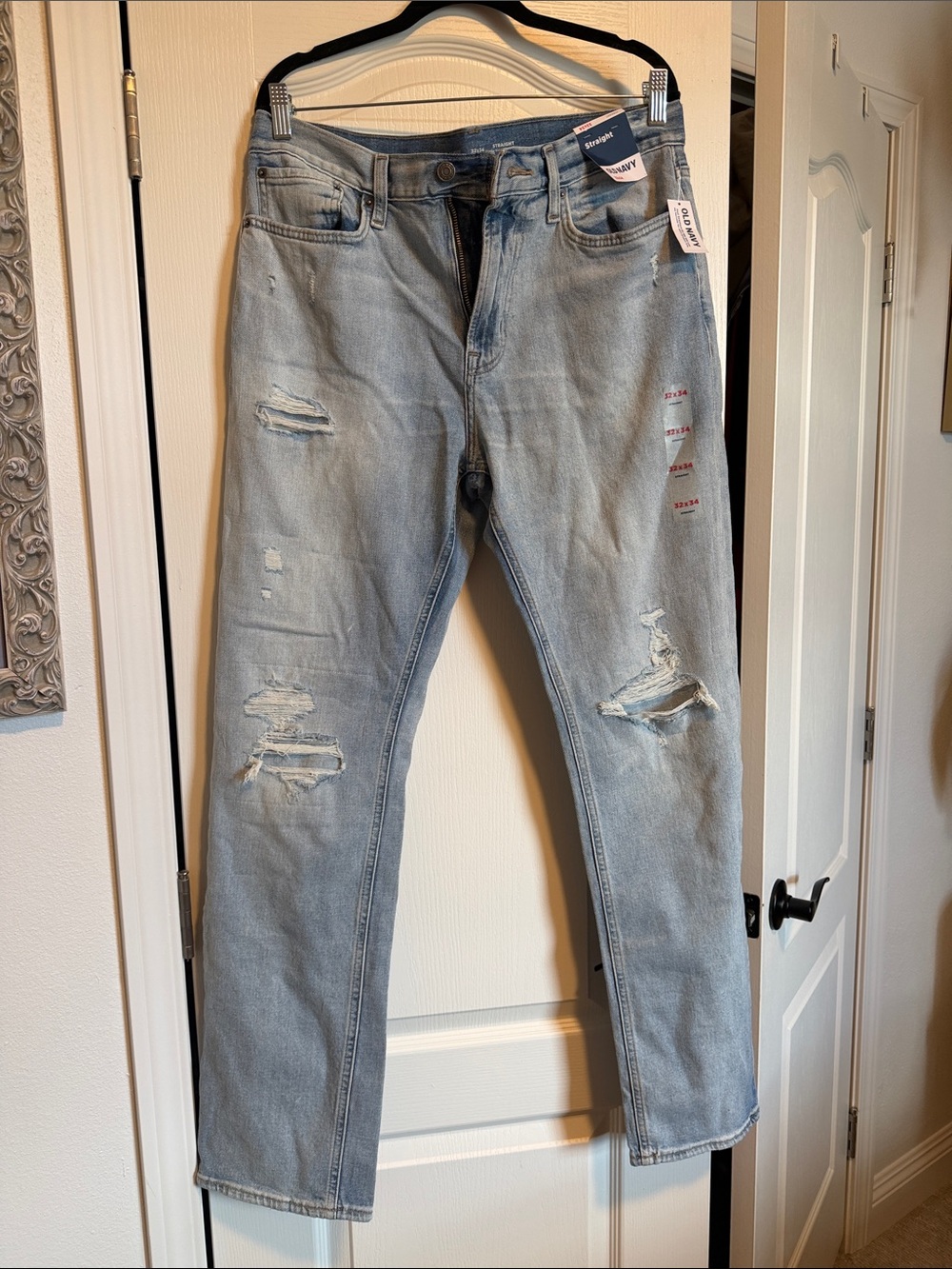 Light Blue Distressed Women’s Jeans -Old Navy Straight New With Tags